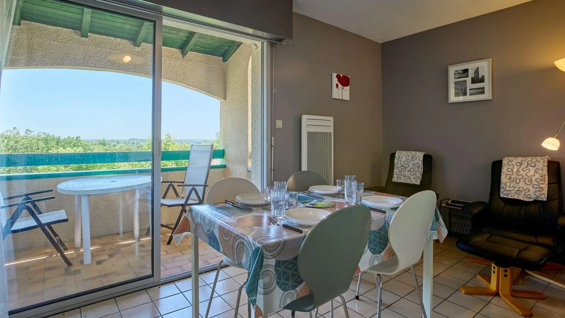Charmant T2 Avec Balcon Sud Et Wifi A Barbotan - Fr-1-841-74 アパート